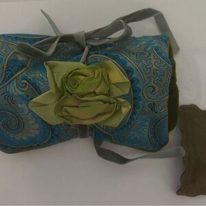 Pier 1 Teal Paisley Jewelry Roll Organizer with Green Rosette Accent